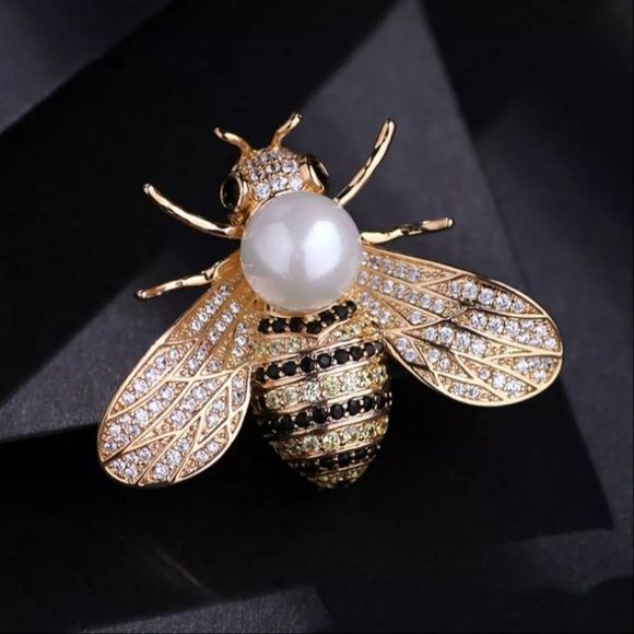 Elegant Gold and Black Bee Brooch - Picture 1 of 7
